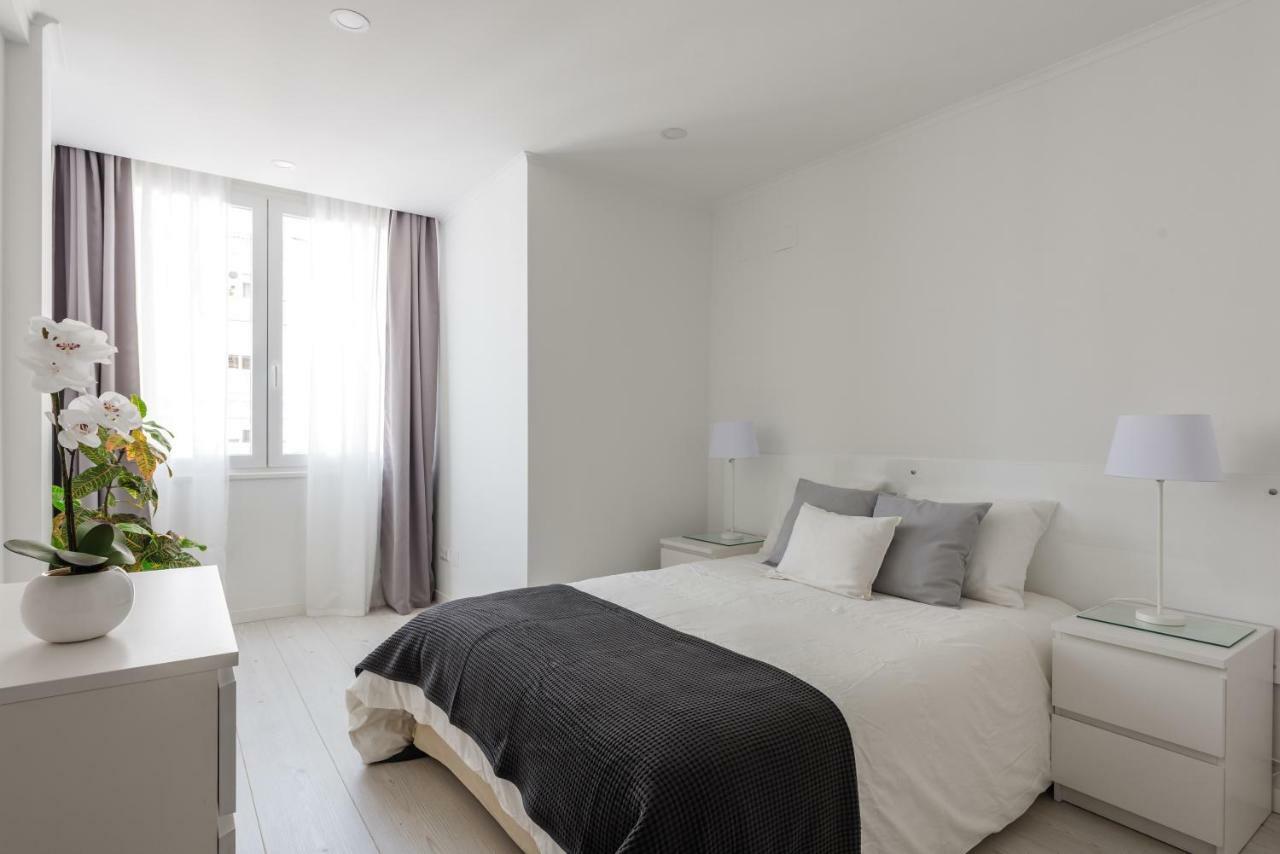 Light-filled, Fully Renovated Near Belem, By Timecooler